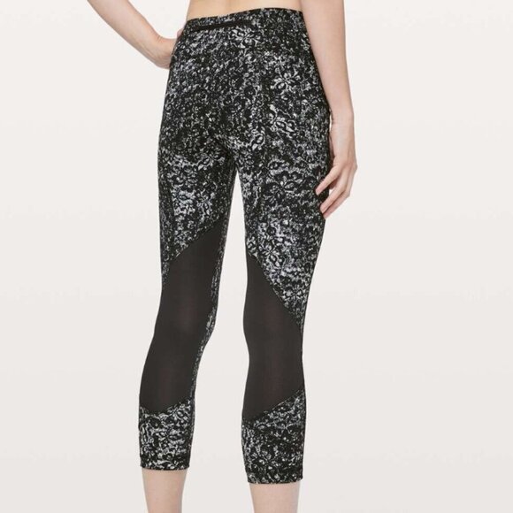 Lululemon Pace Rival Crop *22" Achromatize Ice Grey Black - Picture 8 of 8